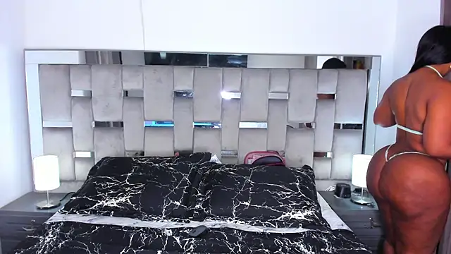 Cammiila online show from 09/19/25, 10:38