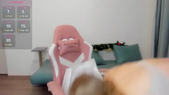 Snapshot of Jessy_Ginger chatting on 12/30/24, 07:53 Jessy Ginger online show from 12/30/24, 07:53