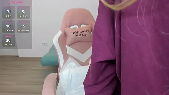 Snapshot of Jessy_Ginger chatting on 01/16/25, 06:48 Jessy Ginger online show from 01/16/25, 06:48