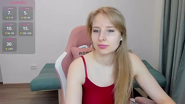 Snapshot of Jessy_Ginger chatting on 03/05/25, 11:28 Jessy Ginger online show from 03/05/25, 11:28