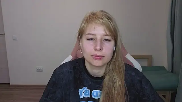 Snapshot of Jessy_Ginger chatting on 09/27/25, 03:28 Jessy Ginger online show from 09/27/25, 03:28