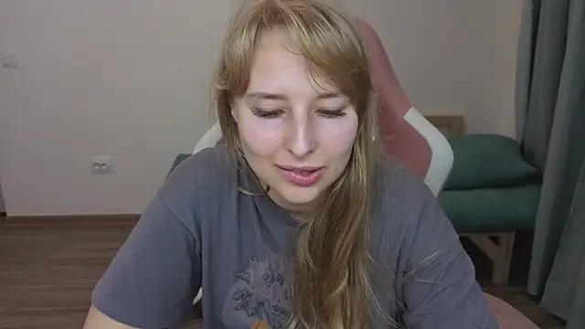 Snapshot of Jessy_Ginger chatting on 10/17/25, 02:30 Jessy Ginger online show from 10/17/25, 02:30