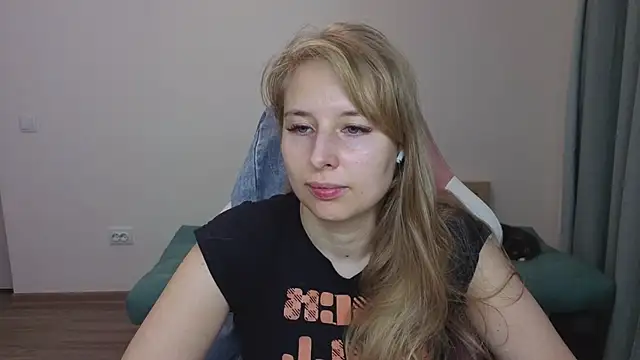 Snapshot of Jessy_Ginger chatting on 11/07/25, 01:11 Jessy Ginger online show from 11/07/25, 01:11