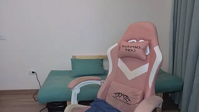 Jessy Ginger online show from 12/22/25, 10:01