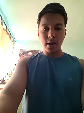 Snapshot of morenito420 chatting on 10/07/25, 05:32 morenito420 online show from 10/07/25, 05:32