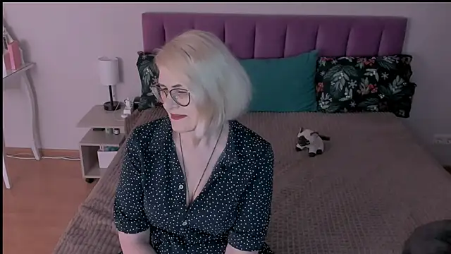 Snapshot of sabrinamacmarren chatting on 03/02/25, 07:23 sabrinamacmarren online show from 03/02/25, 07:23