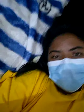 Artinah22 online show from 10/30/25, 06:19