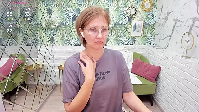 Paris Cherry online show from 12/04/25, 07:33