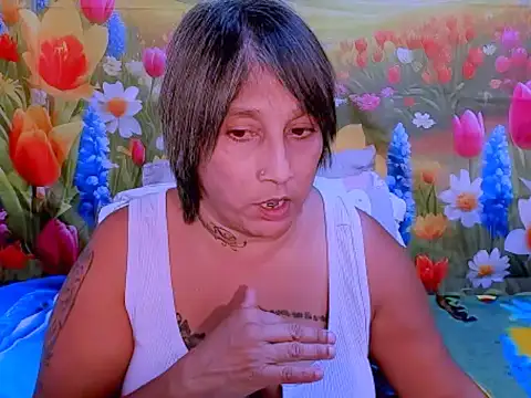 indianroxy online show from 11/18/25, 04:44