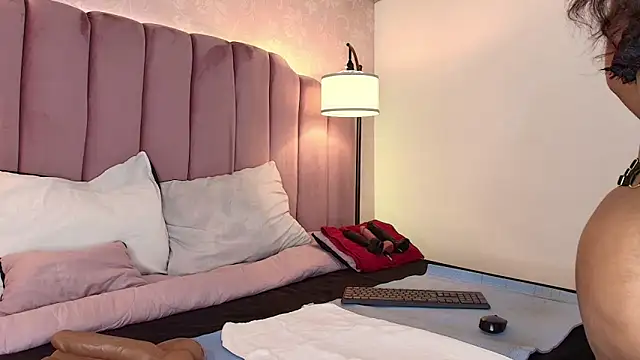 HallyBans online show from 02/07/26, 01:48