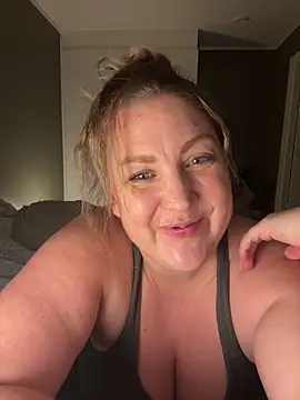 Anna Alexa online show from 12/19/25, 04:14