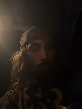 Snapshot of mikeylong chatting on 12/12/24, 11:47 mikeylong online show from 12/12/24, 11:47