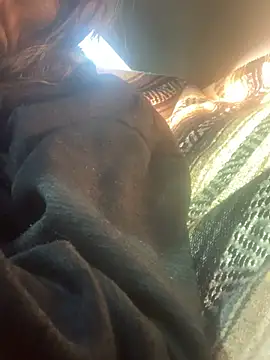 Snapshot of mikeylong chatting on 01/05/25, 06:24 mikeylong online show from 01/05/25, 06:24