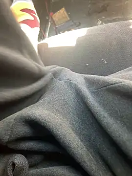 Snapshot of mikeylong chatting on 01/09/25, 05:33 mikeylong online show from 01/09/25, 05:33