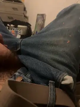 Snapshot of mikeylong chatting on 09/10/25, 11:05 mikeylong online show from 09/10/25, 11:05