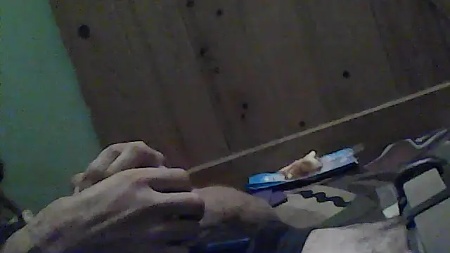 Snapshot of mikeylong chatting on 10/08/25, 10:24 mikeylong online show from 10/08/25, 10:24