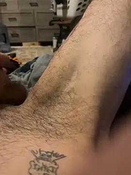 Snapshot of mikeylong chatting on 10/11/25, 11:25 mikeylong online show from 10/11/25, 11:25