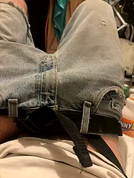 Snapshot of mikeylong chatting on 11/21/25, 09:41 mikeylong online show from 11/21/25, 09:41