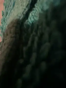 Snapshot of mikeylong chatting on 11/24/25, 04:12 mikeylong online show from 11/24/25, 04:12