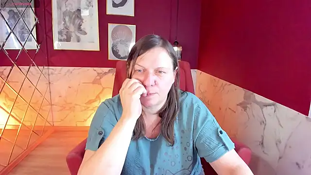 Snapshot of KellyPerfection chatting on 05/28/26, 12:24 KellyPerfection online show from 05/28/26, 12:24