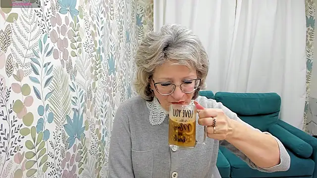 EvelynJoyful online show from 01/27/25, 05:14