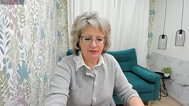 EvelynJoyful online show from 02/03/25, 05:18