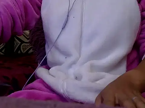 pamelasophia19 online show from 02/05/25, 01:15