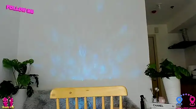 Snapshot of hottycrishina chatting on 02/20/25, 08:39 hottycrishina online show from 02/20/25, 08:39