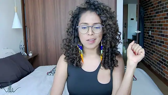 Snapshot of illaroom chatting on 12/03/24, 09:45 illaroom online show from 12/03/24, 09:45