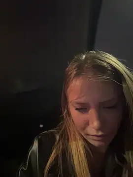 AnastasiaAniess online show from 11/15/25, 06:04