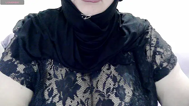 Snapshot of tatli_bela chatting on 11/30/25, 12:03 tatli bela online show from 11/30/25, 12:03