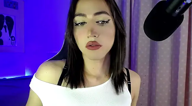 Snapshot of charlottesexxx chatting on 01/27/25, 10:38 charlottesexxx online show from 01/27/25, 10:38