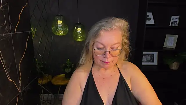 NataliMellow online show from 11/04/25, 01:21