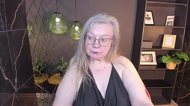 Snapshot of NataliMellow chatting on 05/11/26, 01:28 NataliMellow online show from 05/11/26, 01:28