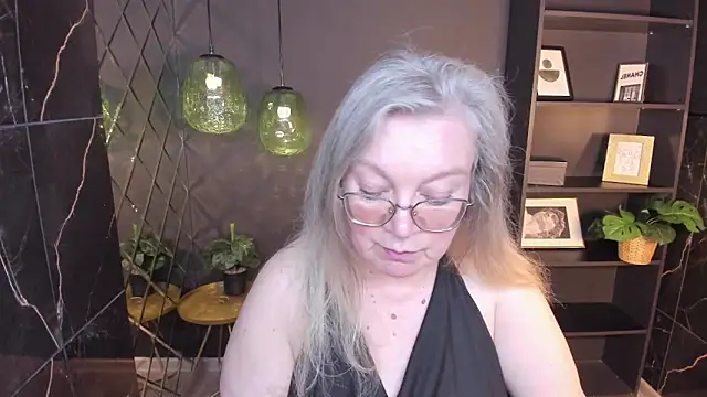 Snapshot of NataliMellow chatting on 05/11/26, 02:45 NataliMellow online show from 05/11/26, 02:45