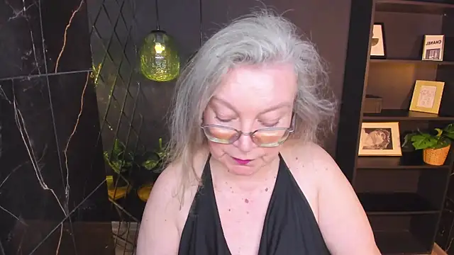 Snapshot of NataliMellow chatting on 05/22/26, 01:17 NataliMellow online show from 05/22/26, 01:17