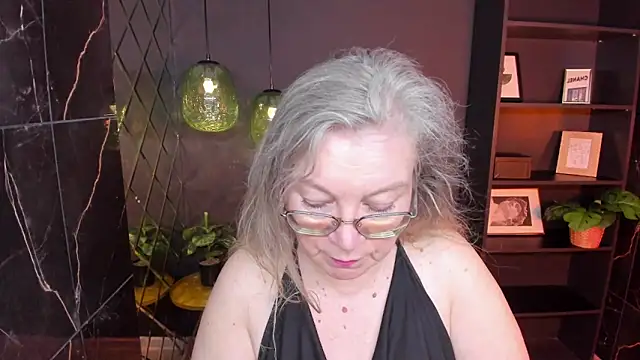 Snapshot of NataliMellow chatting on 06/02/26, 01:13 NataliMellow online show from 06/02/26, 01:13