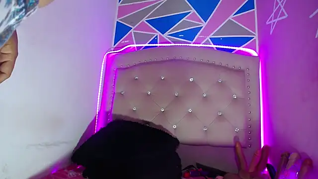 Snapshot of violetaass chatting on 07/24/26, 11:47 violetaass online show from 07/24/26, 11:47