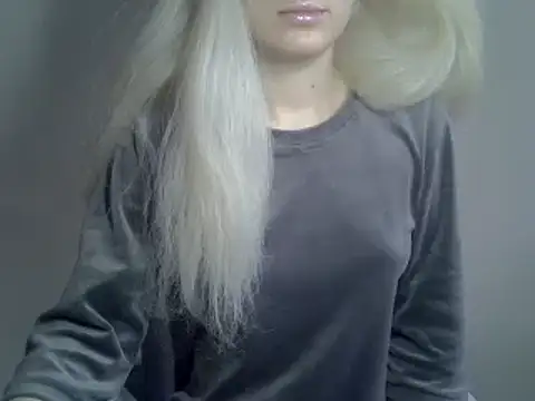 Snapshot of DitaVira chatting on 03/18/25, 01:31 DitaVira online show from 03/18/25, 01:31