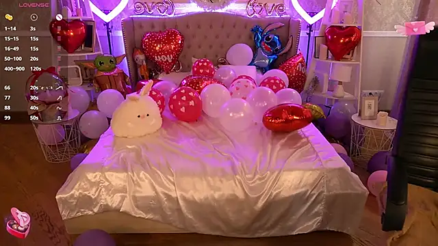 FoxyShy online show from 02/15/25, 10:00