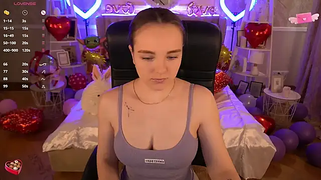 FoxyShy online show from 02/20/25, 12:47