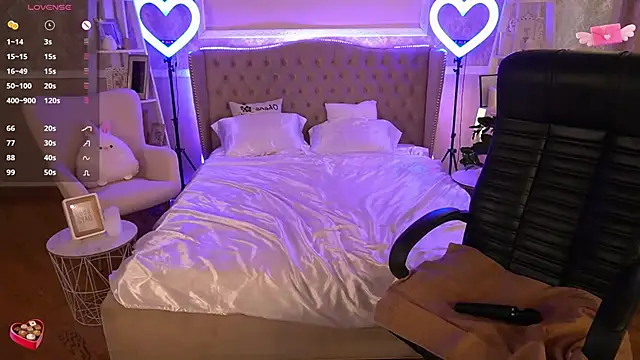 FoxyShy online show from 03/21/25, 09:56