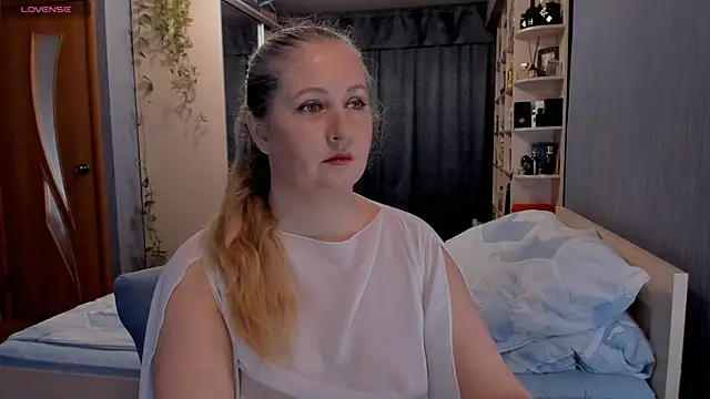 SweetLanna online show from 04/01/26, 08:39