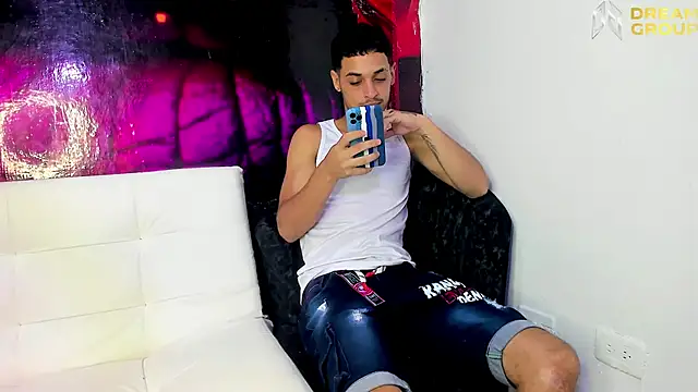 AmazingPartys online show from 09/17/25, 02:57