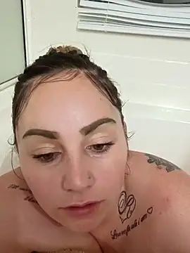 babygirl0777 online show from 05/04/26, 03:46