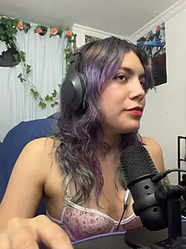 VaioletUwU online show from 03/29/26, 02:33