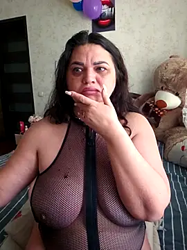 littleRikka online show from 04/17/26, 06:05