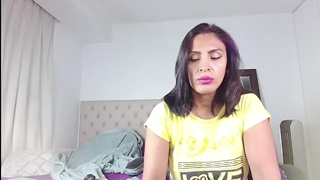 Snapshot of ms_freyax chatting on 06/21/26, 04:15 ms freyax online show from 06/21/26, 04:15