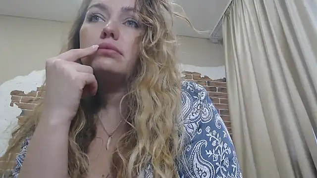 Snapshot of xxkristinaxx chatting on 01/24/25, 08:02 xxkristinaxx online show from 01/24/25, 08:02