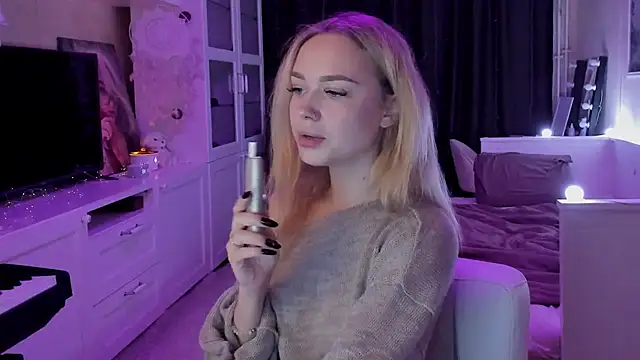 MaryDreaminess online show from 09/28/25, 07:19